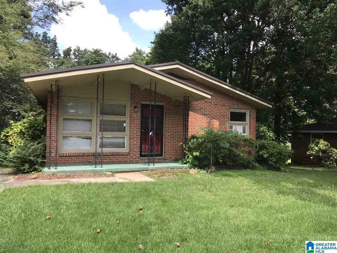 Primary Photo - 5192 Scenic View Dr