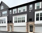 Foto principal - 2-bedroom 2.5 bath Luxury Townhome located...