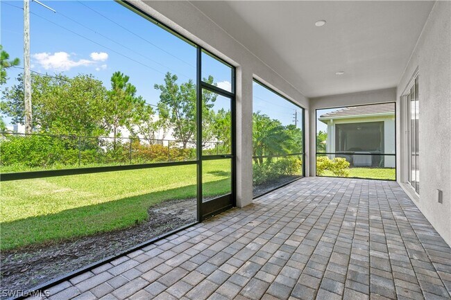 Foto del edificio - 4288 Lemongrass Dr