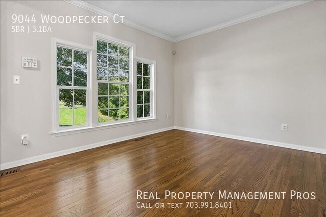 Building Photo - 9044 Woodpecker Ct
