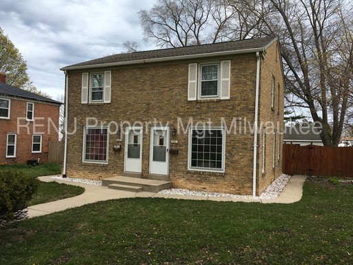 Primary Photo - Southside 2 bedroom Townhouse