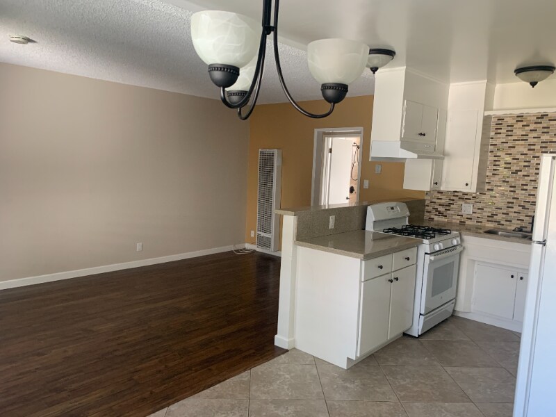 Foto principal - 5323 Ruby St