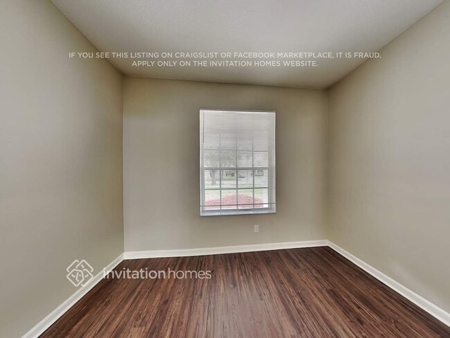 Foto del edificio - 11559 Misty Isle Ln