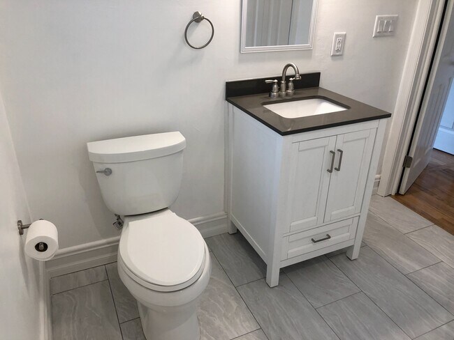 Foto del edificio - 601 E College Ave