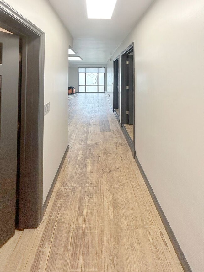 Foto del edificio - 101 E Lincoln Ave