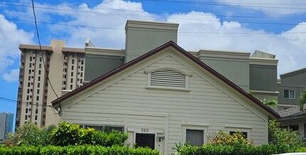 Building Photo - 929 Green St