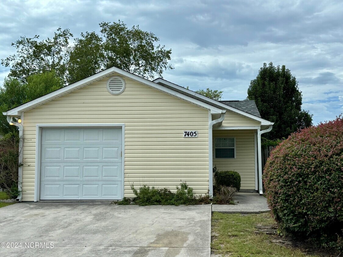 Primary Photo - 7405 Milan Ct