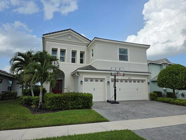 Foto del edificio - 16007 Whippoorwill Cir