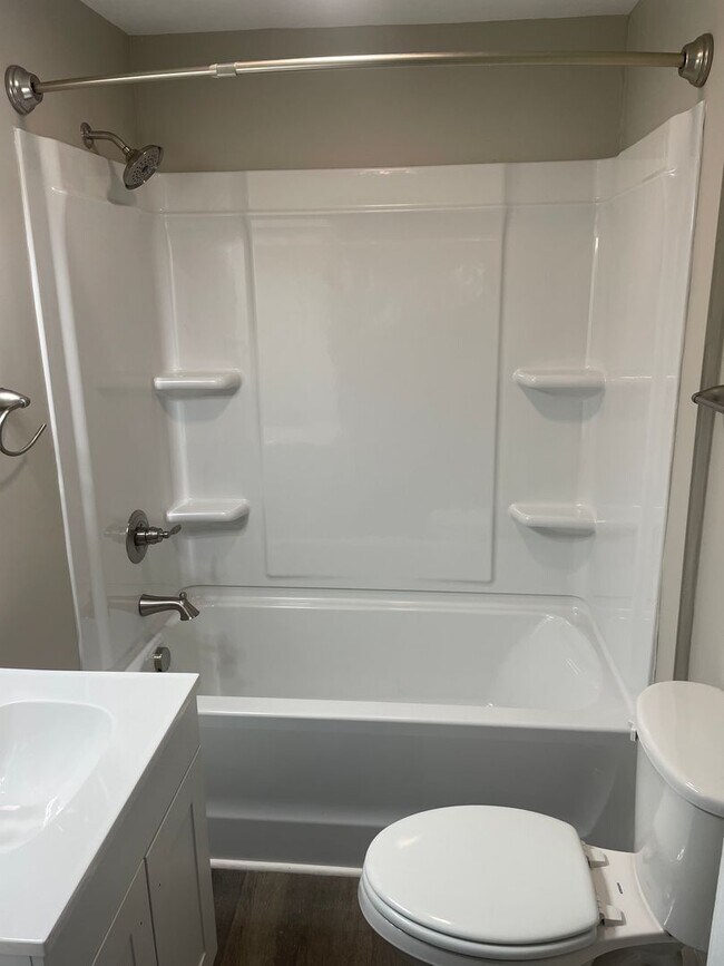 Foto del edificio - 4891 Doris St