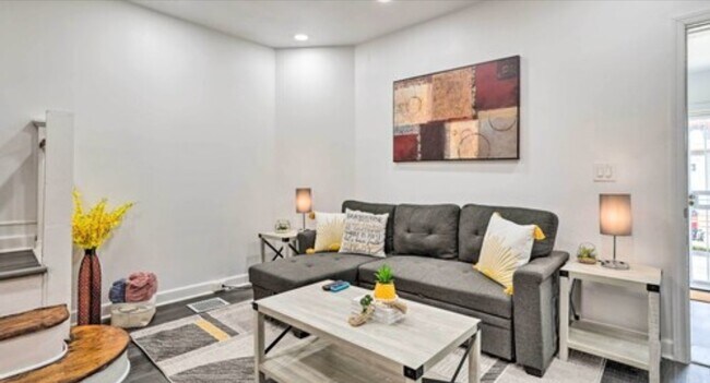 Sala de estar - 821 S Vogdes St