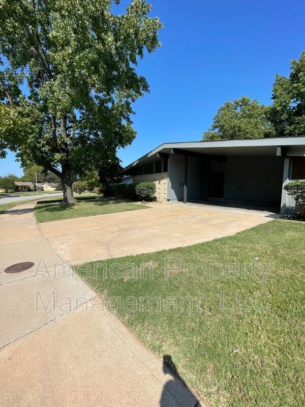 Building Photo - 7217 E 55th Pl