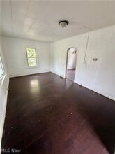 Building Photo - 1725 Midland Ave