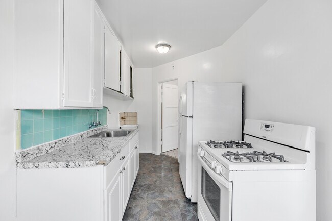 Foto del edificio - 725 Spence St