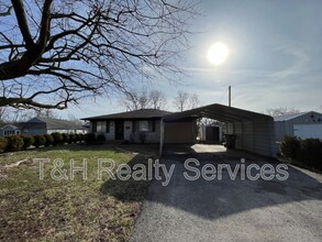 Building Photo - 1655 Walker Ave