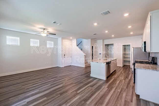 Building Photo - 7501 Chesapeake Rail Ln