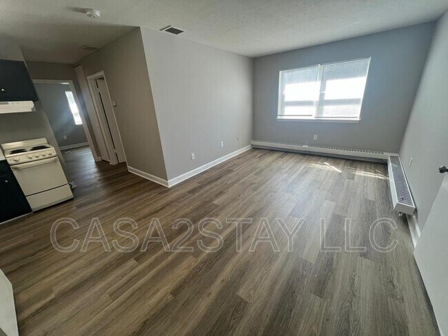 Foto del edificio - 2137 St Johns Pl