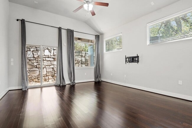 Building Photo - 12203 Cottage Promenade Ct