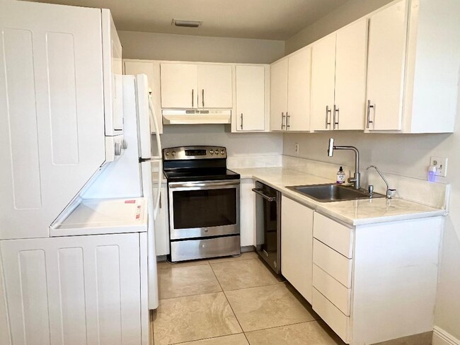 Building Photo - 20906 Sedgewick Dr