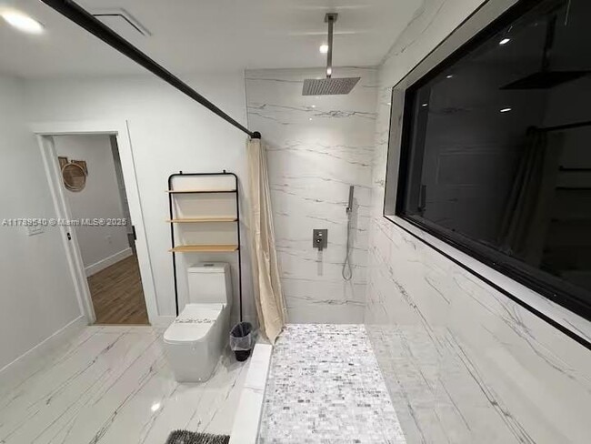 Foto del edificio - 2918 SW 2nd St