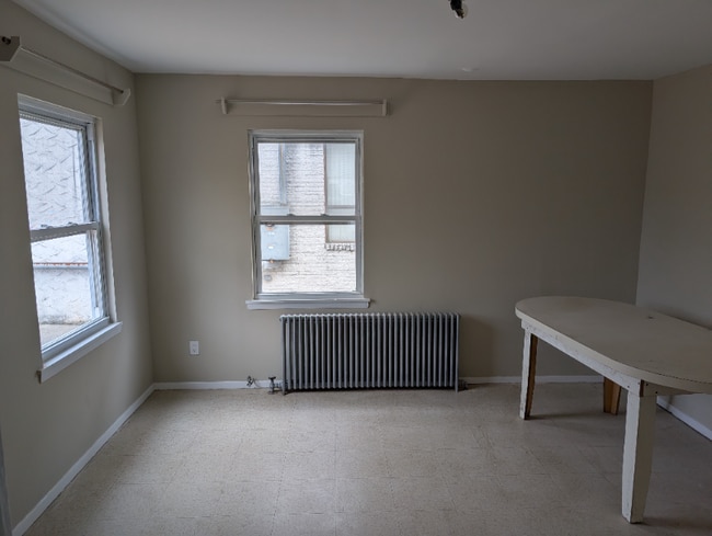 Building Photo - 136 Duffy Ave