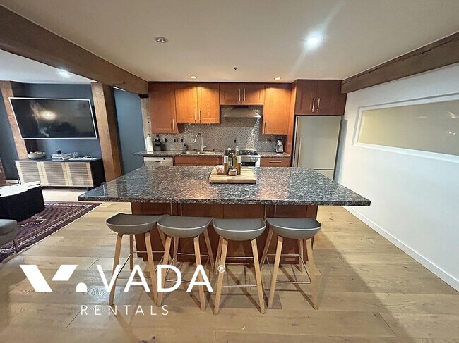 Photo du bâtiment - The New Yorker Furnished 1 Bed Apartment R...