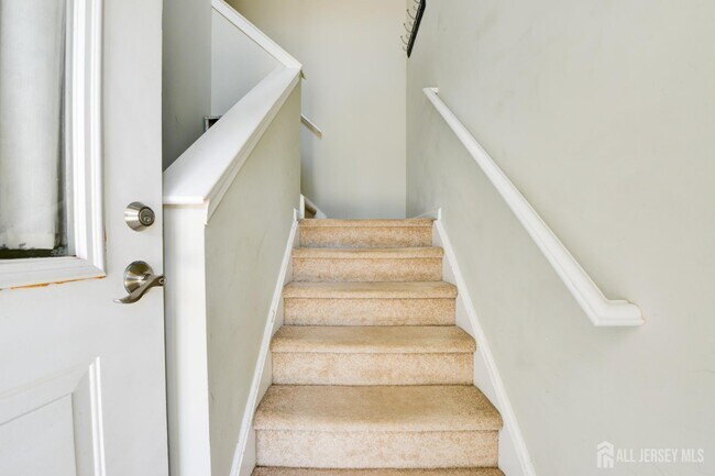 Foto del edificio - 38 Lackland Ave