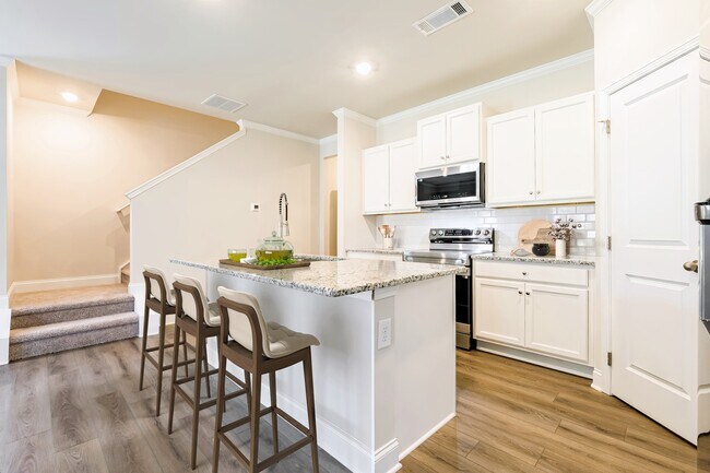 Foto del edificio - 88 Basswood Ln