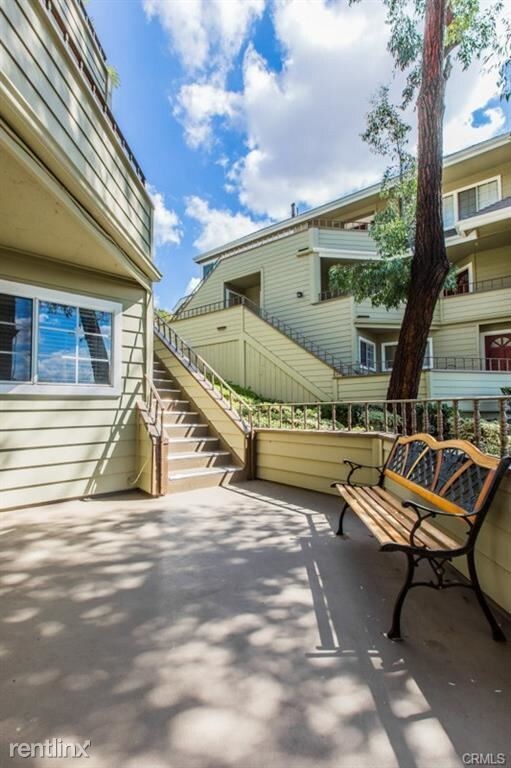 2 br, 2 bath Condo 1045 Lakeview Ter Condo for Rent in Azusa, CA