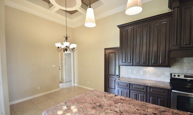 Building Photo - 1919 W Ventura Dr