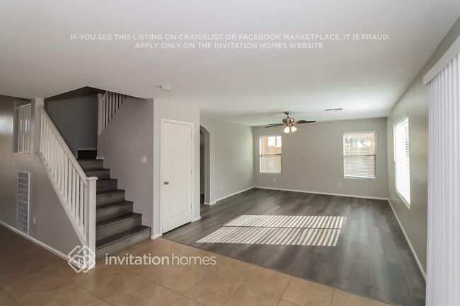 Foto del edificio - 7261 W Glenn Dr