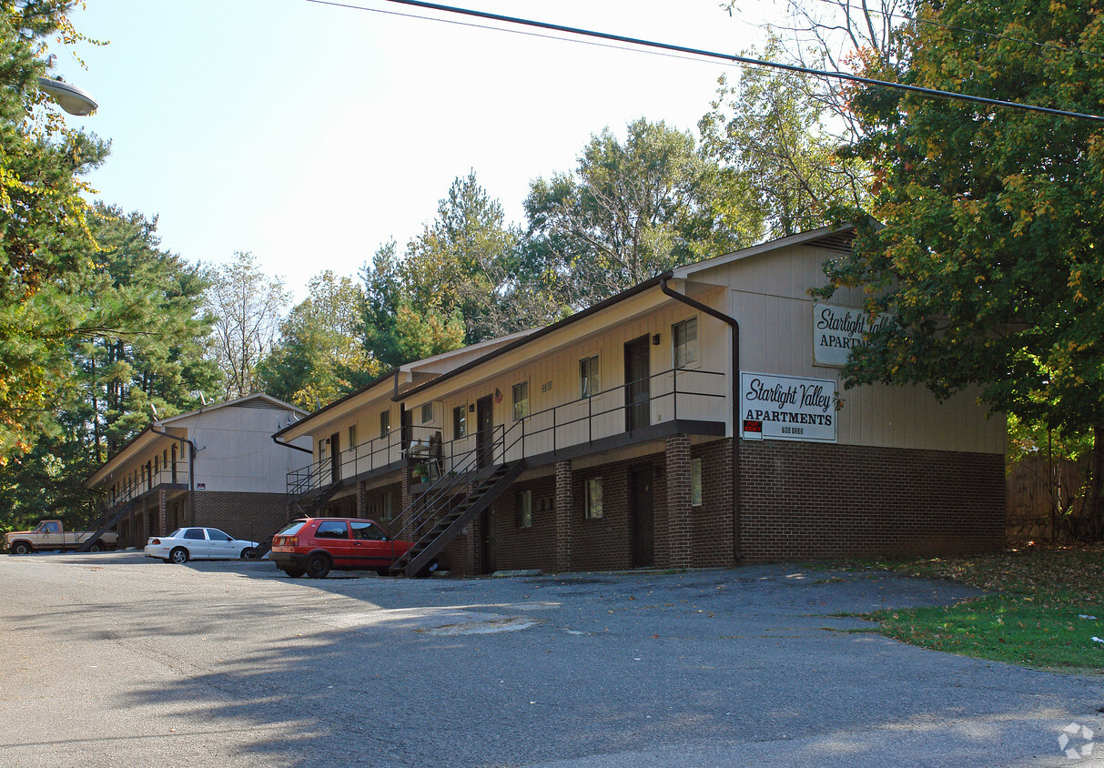 Building Photo - Starlight Valley Apartments