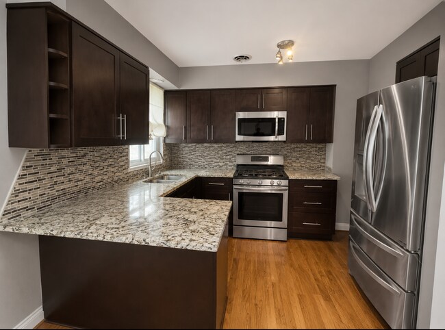 Foto del edificio - 8157 Smith Ln