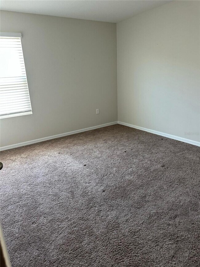 Foto del edificio - 1572 Ellesmere Ave