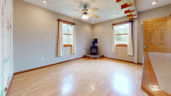 Building Photo - Country Living! 1st Floor Laundry, 3+Car Garage, with Work Shop!