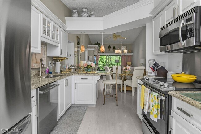 Foto del edificio - 3920 Leeward Passage Ct