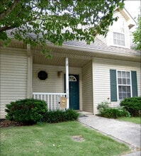 Building Photo - 2123 Creekside Way