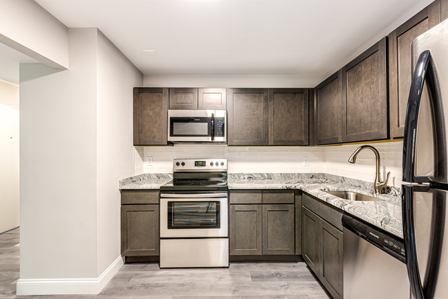 Cocina - Forest Glen Apartments and Townhomes