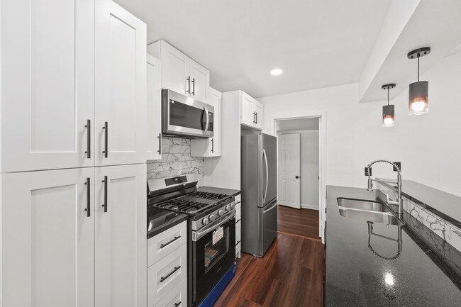 Foto del edificio - 632 Meadowlawn St