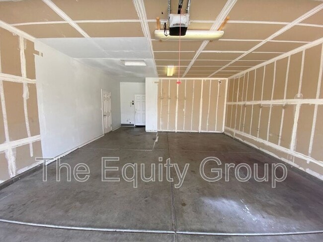 Building Photo - 2346 N Crowe St