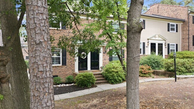 Foto del edificio - 3733 Yorktown Pl
