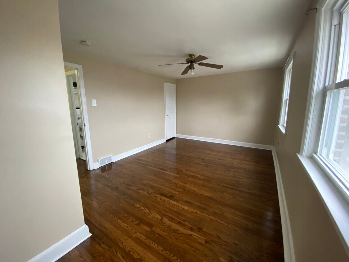 86 S Harwood Ave, Upper Darby, PA 19082 House Rental in Upper Darby