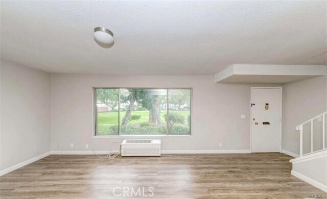 Foto del edificio - 1722 Mitchell Ave