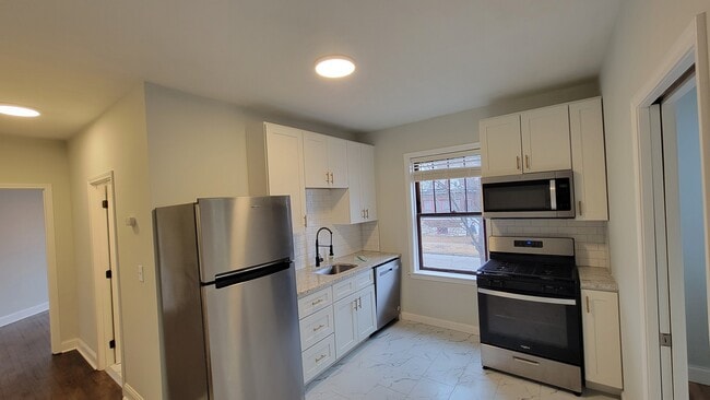 Foto del edificio - 5539 Holly Hills Ave