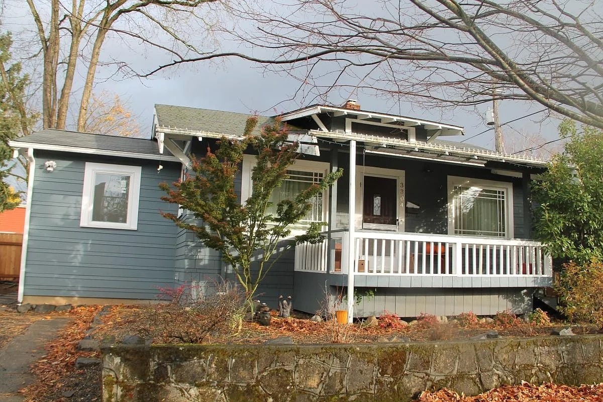 Primary Photo - 3304 NE 73rd Ave