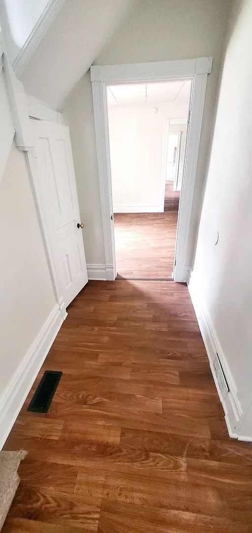 Building Photo - 1802 Madison Ave SE