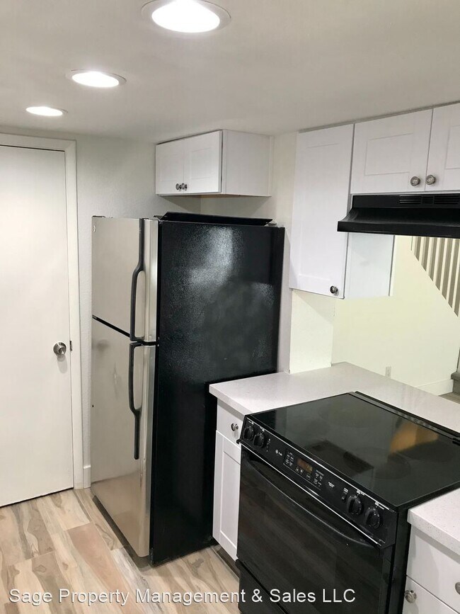 Building Photo - 2 br, 1.5 bath House - 4255 N. 81st St.