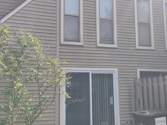 Building Photo - 2 Old Orchard Ct