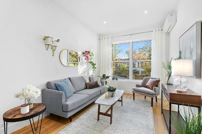 Photo - 1296 Park Pl Apartment