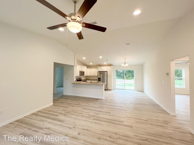 Building Photo - 3 br, 2 bath House - 323 Malauka Run