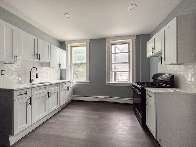 Foto del edificio - 289-291-291 12th Ave